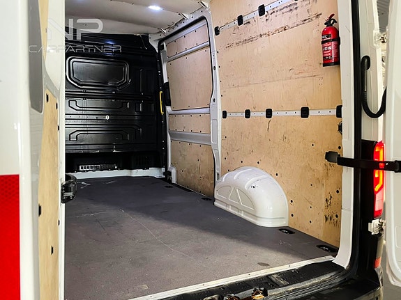 Volkswagen Crafter 35 9 of 25