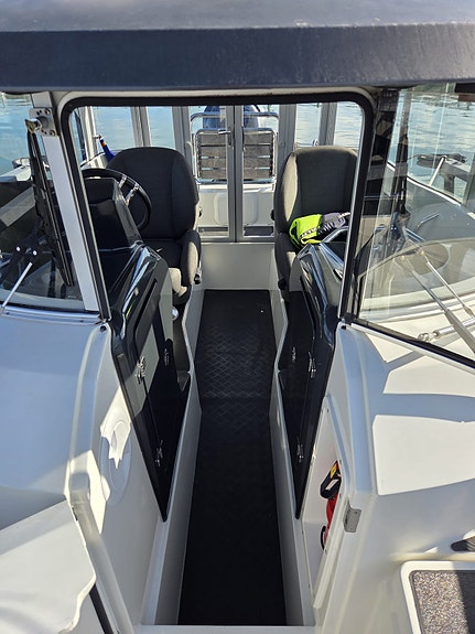 Xo 240 rs cabin 3 of 5
