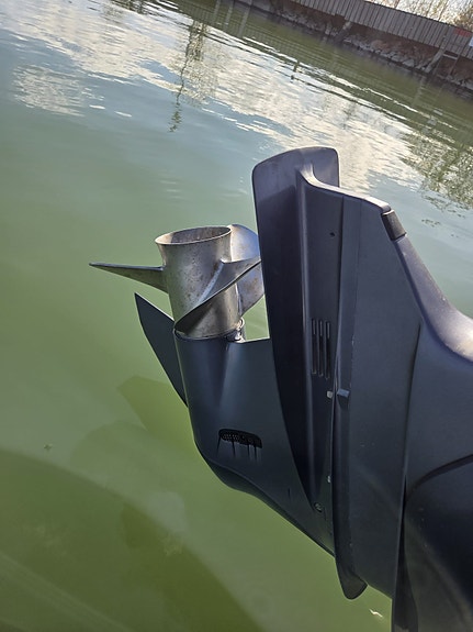 Xo 240 rs cabin 4 of 5