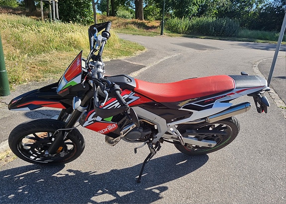 Aprilia Aprilia SX 50 factory 2018 2 of 13