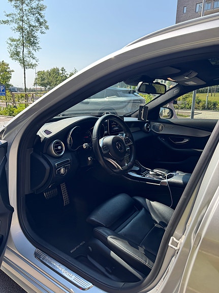 Mercedes-Benz C300 9 of 24