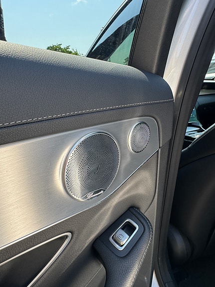 Mercedes-Benz C300 15 of 24