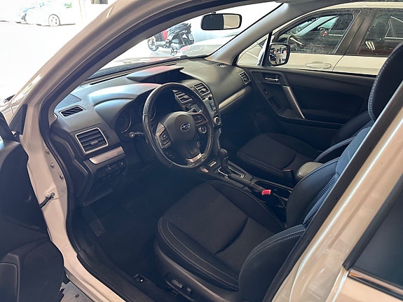 Subaru Forester 6 of 9