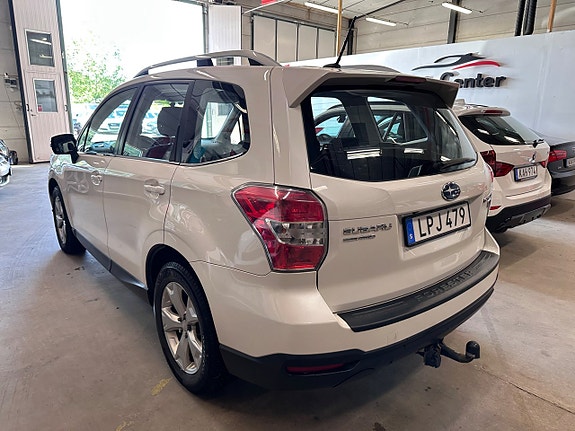 Subaru Forester 5 of 5