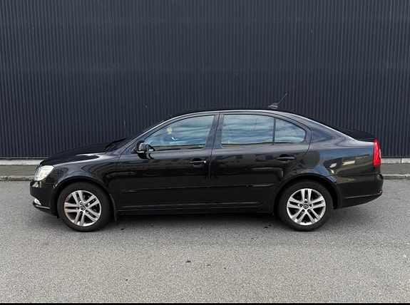 Skoda Octavia 3 of 8
