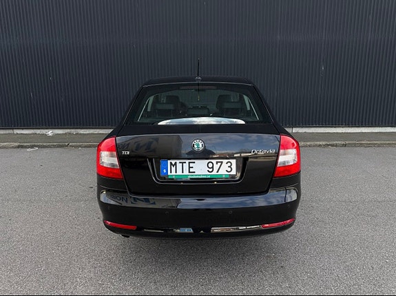 Skoda Octavia 5 of 8