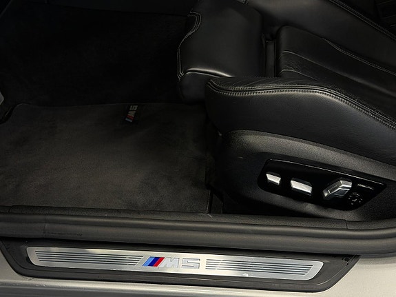 BMW M5 17 of 30