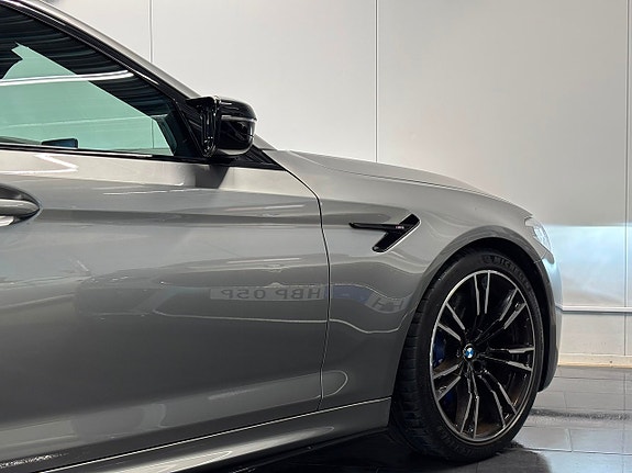 BMW M5 11 of 30