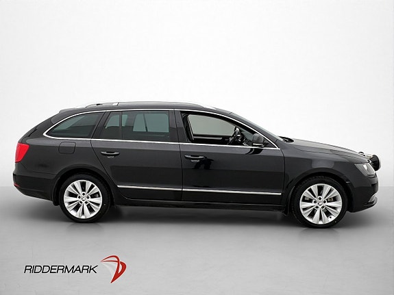 Skoda Superb 9 of 30
