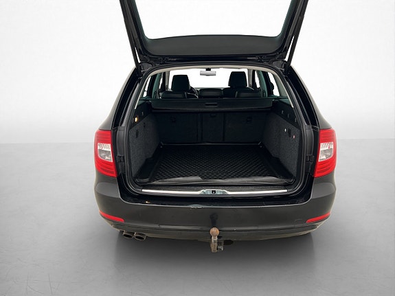Skoda Superb 10 of 30