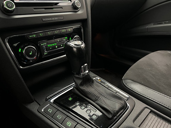Skoda Superb 23 of 30