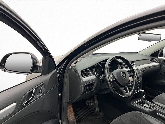 Skoda Superb 11 of 30