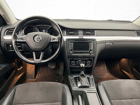 Skoda Superb 14 of 30