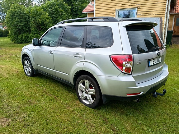 Subaru Forester 4 of 5