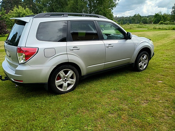 Subaru Forester 3 of 5