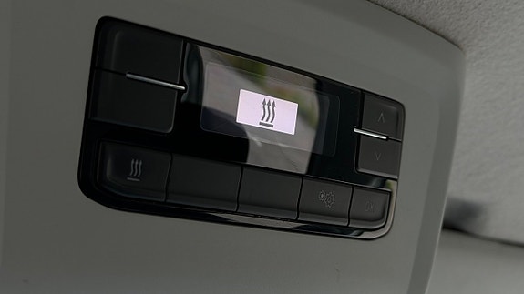 Volkswagen Transporter 12 of 17