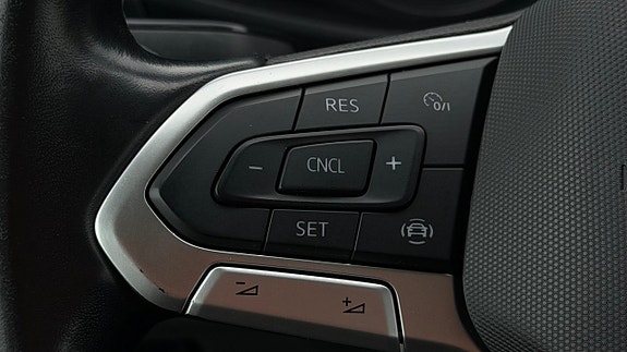 Volkswagen Transporter 13 of 17