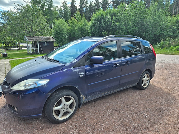 Mazda 5 2 of 5