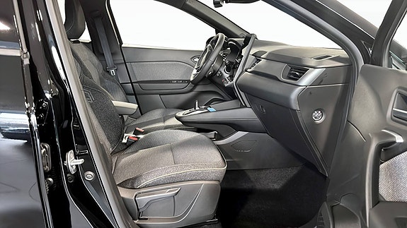 Renault Captur 5 of 5