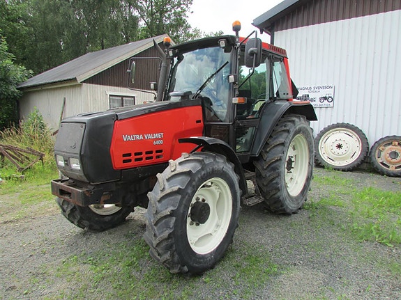 Valtra Valmet 6400 2 of 5