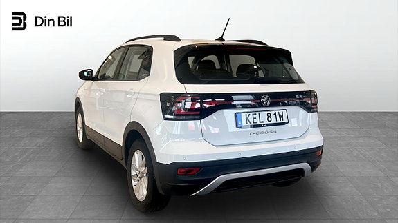 Volkswagen T-Cross 3 of 5