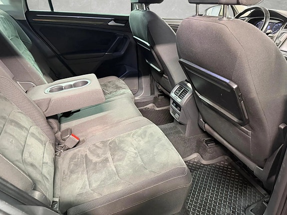Volkswagen Tiguan 14 of 19