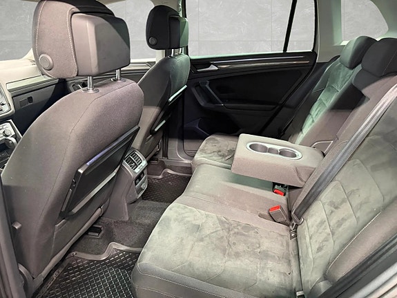 Volkswagen Tiguan 13 of 19