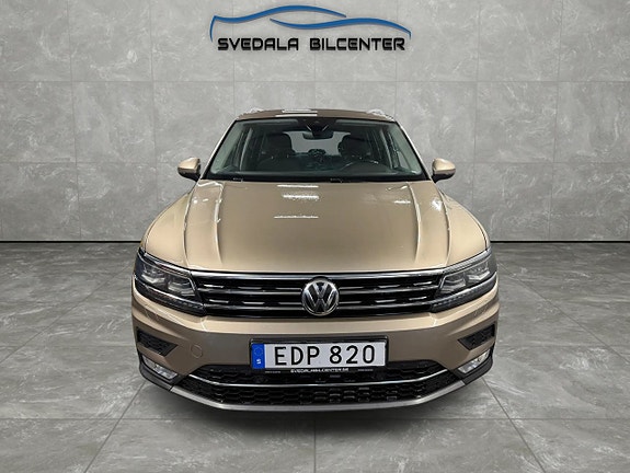 Volkswagen Tiguan 2 of 19