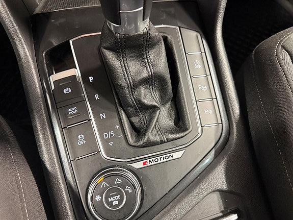 Volkswagen Tiguan 8 of 19