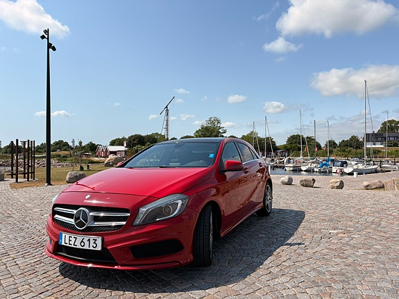 Mercedes-Benz A200 2 of 5