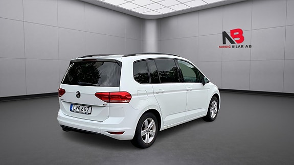 Volkswagen Touran 18 of 20
