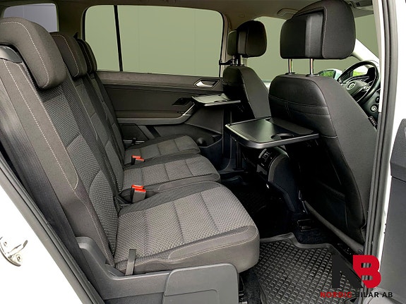 Volkswagen Touran 9 of 20