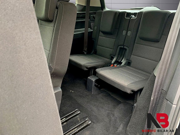Volkswagen Touran 10 of 20