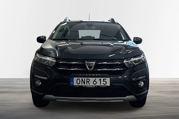 Dacia Sandero Stepway 2 of 2