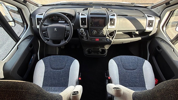 Peugeot CaraSuite 700 MEG 1 Ägare Endast 484 Mil Nybesiktigad 8 of 30