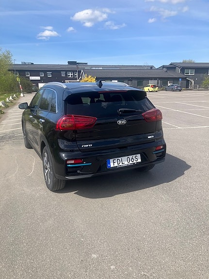 Kia e-Niro 2 of 5