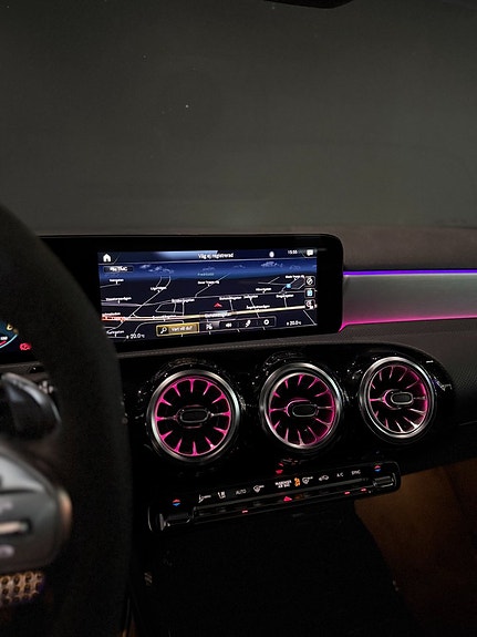 Mercedes-Benz AMG GT Coupe 18 of 21