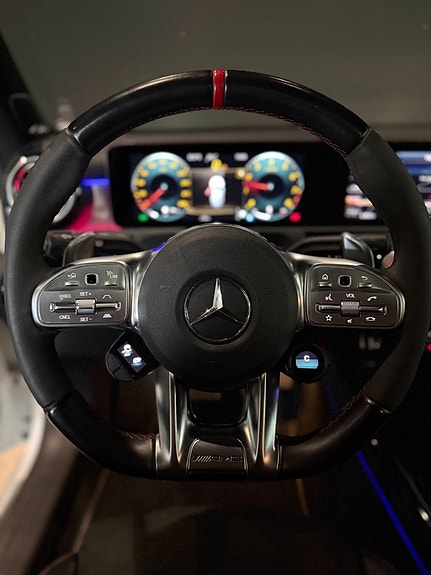 Mercedes-Benz AMG GT Coupe 16 of 21