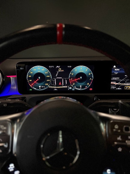 Mercedes-Benz AMG GT Coupe 17 of 21