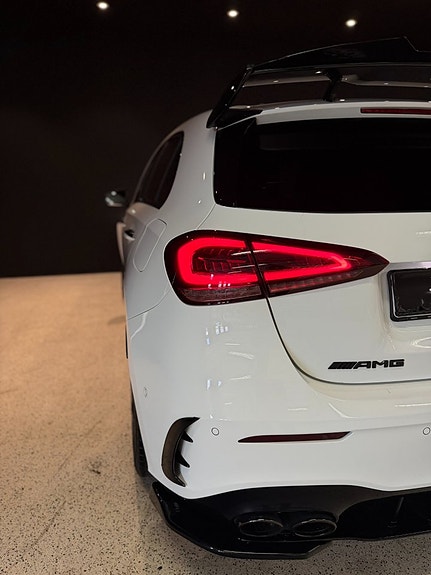Mercedes-Benz AMG GT Coupe 11 of 21