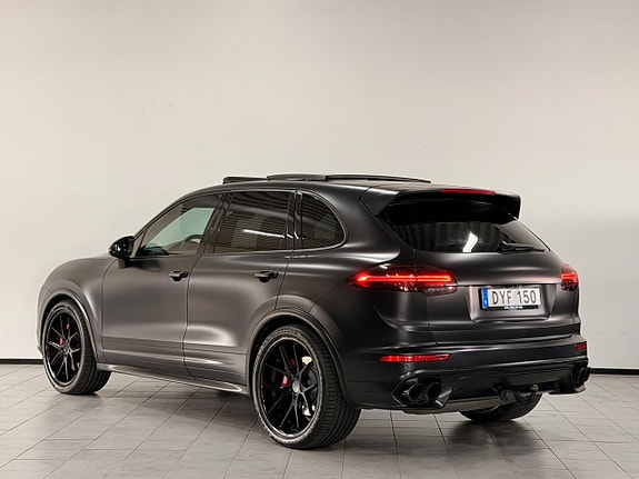 Porsche Cayenne GTS 5 of 5