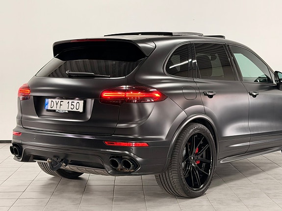 Porsche Cayenne GTS 8 of 29