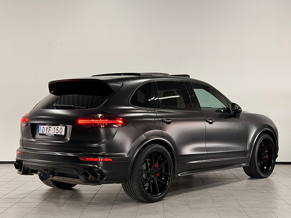 Porsche Cayenne GTS 7 of 29