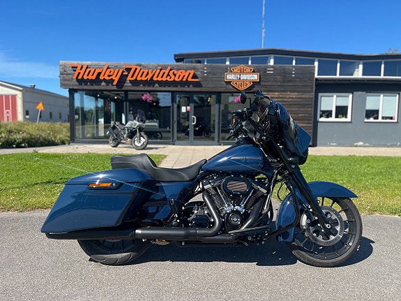 Harley-Davidson Street Glide Special "KAMPANJ"