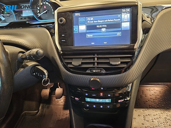 Peugeot 2008 19 of 22
