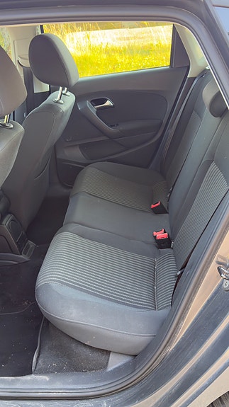 Volkswagen Polo 9 of 14