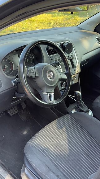 Volkswagen Polo 8 of 14