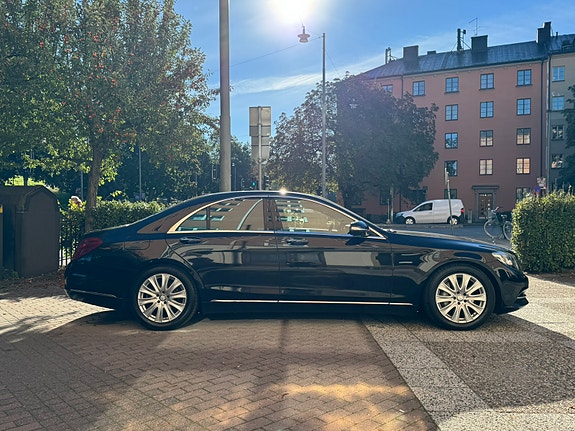 Mercedes-Benz S350 2 of 15