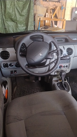 Renault Kangoo Express 3 of 6