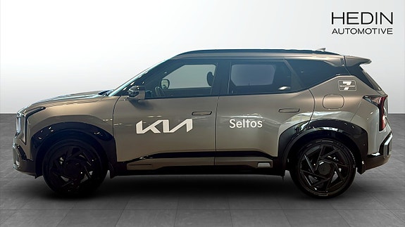 Kia Seltos 2 of 5